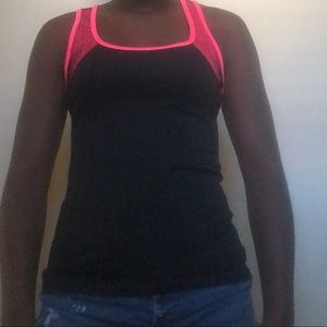 Workout tank top